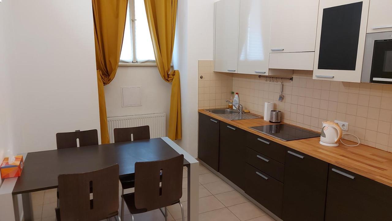 Quiet Apartment In Prague Center ภายนอก รูปภาพ